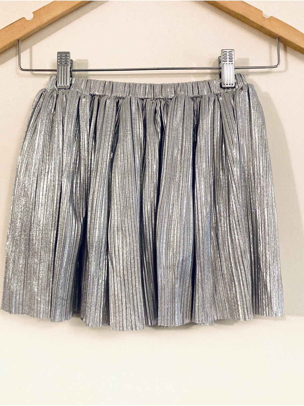 Old Navy Metallic Silver Pleated Sparkle Skirt Party Fun Toddler Girl Size 4T